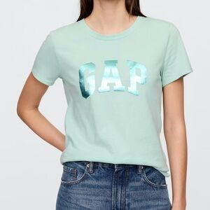 Women’s Gap Logo T-Shirt